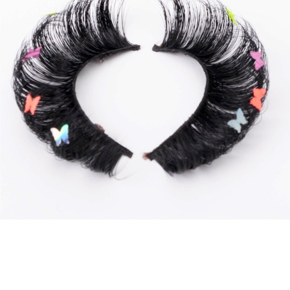 Lashes - Picture 9 of 9